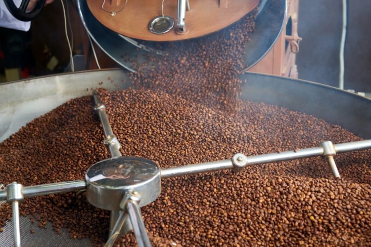 Roasting coffee beans