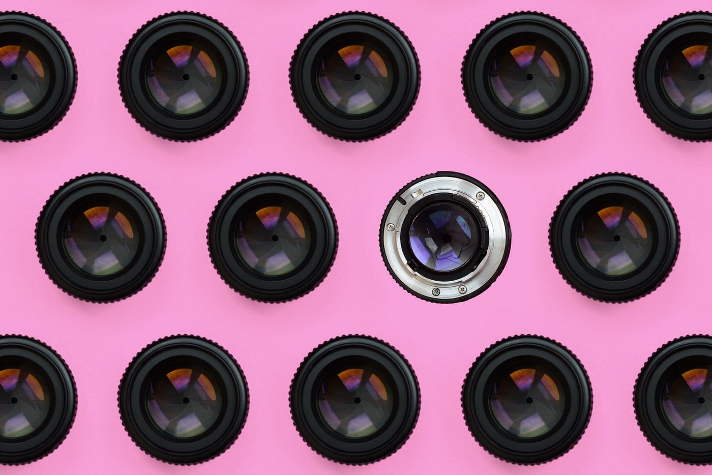 DSLR camera lenses and apertures