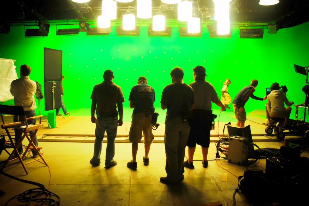 How do green screens work?