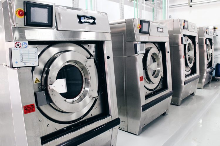 Industrial drycleaning machines